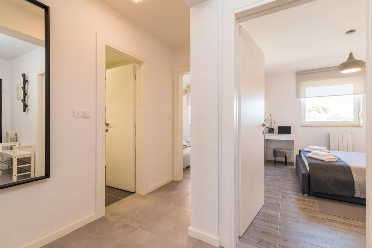 New Apartment Near Sea With 3 Bedrooms And 2 Bathrooms Pula Zewnętrze zdjęcie